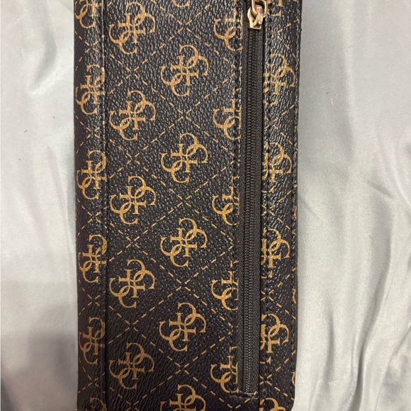 GUESS Black and Brown Monogram Tote & Wallet - Picture 5 of 6